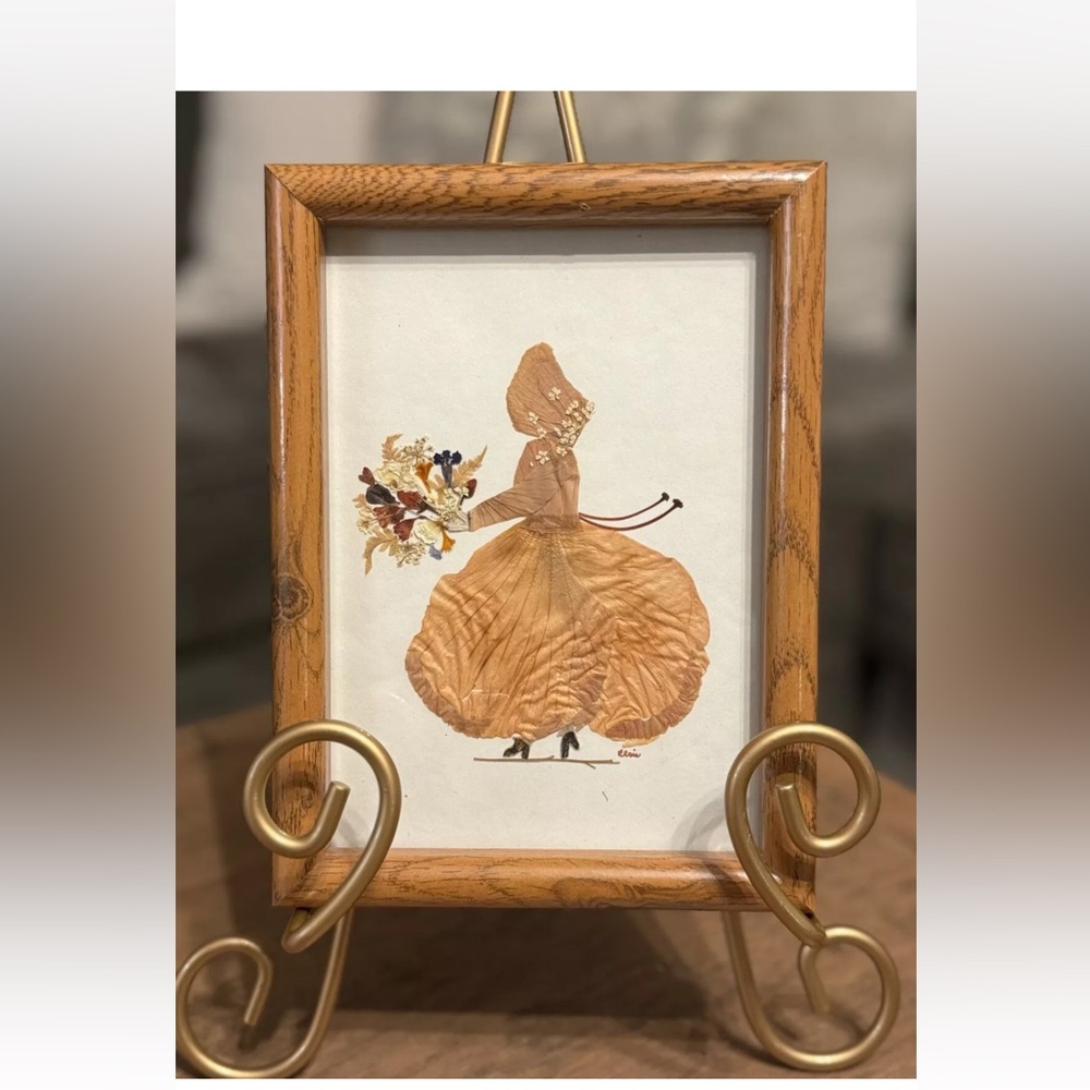Vtg Small  Botanical Pressed Flowers Framed Girl Signed Wall Folk Art OAK Rare